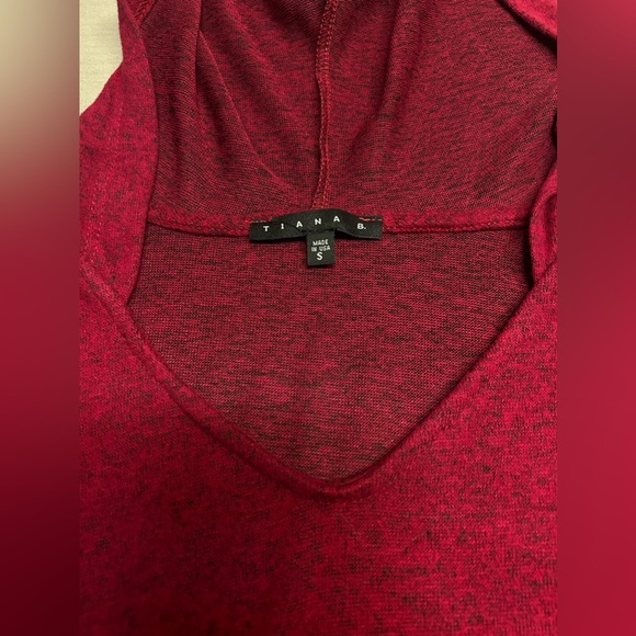 Women’s Tiana B A-line Midi Dress Burgundy LS Pullover Hooded Soft Sz S - Picture 5 of 8